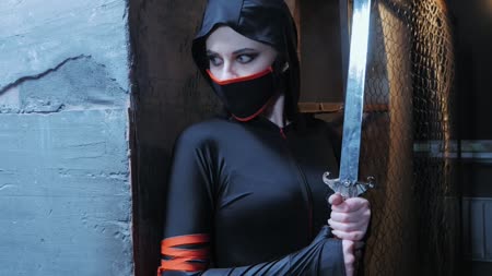 Crime House - FEMALE STRICKE FORCE Crime House - FEMALE STRICKE FORCE